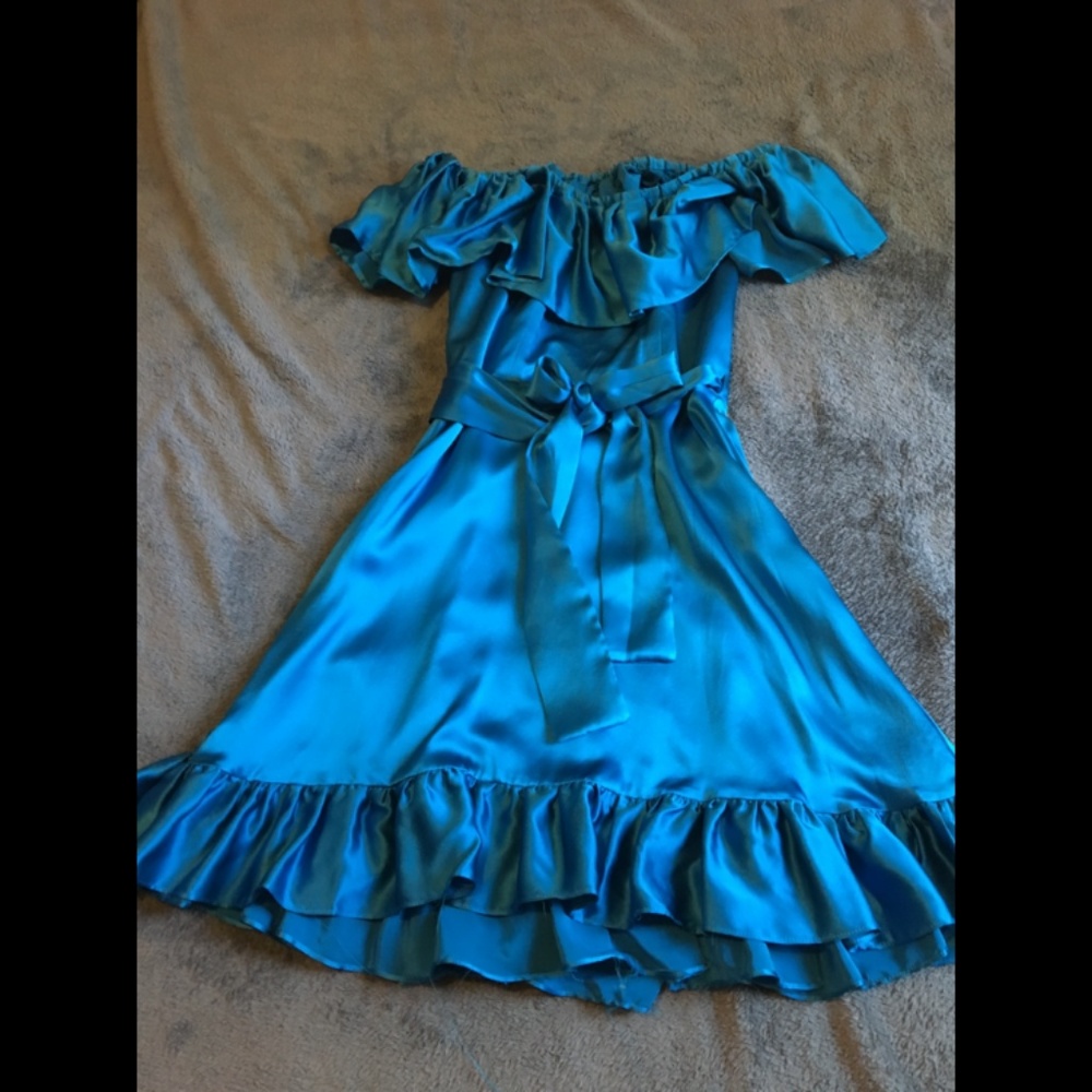 Betsy Johnson - Blue Off Shoulder Ruffle Dress - 4